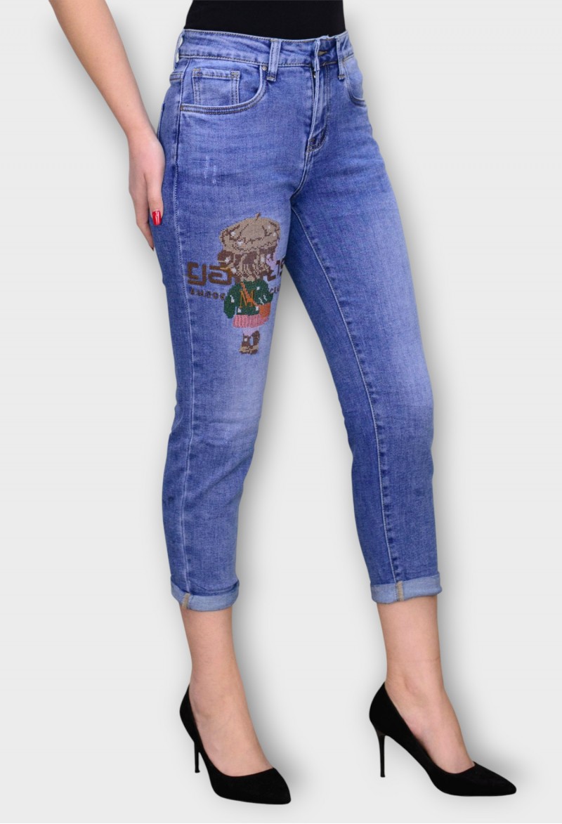Blugi Albastri Mom Fit cu Talie Inalta si Broderie
