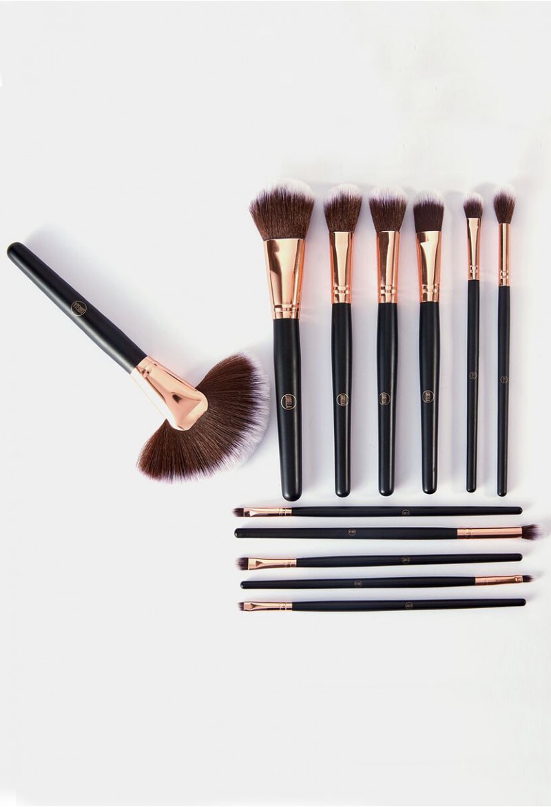 Set Pensule Lurella Cosmetics Stay Glam 12 Pieces